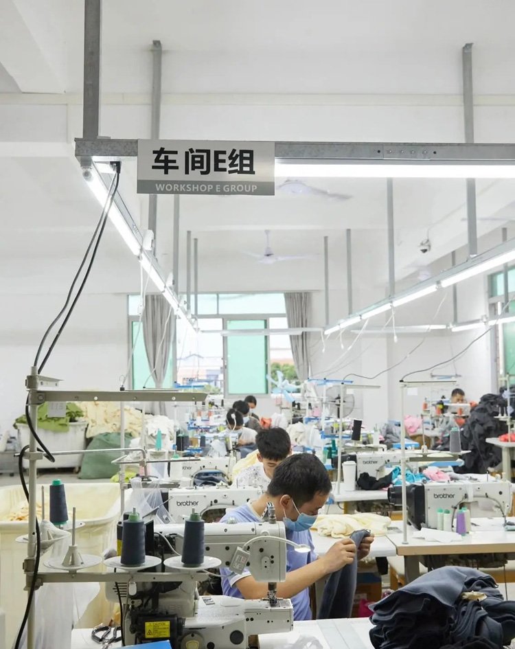 Dongguan Yucen Apparel Co.,Ltd e